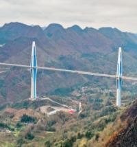 Record-breaking bridge opens in China image